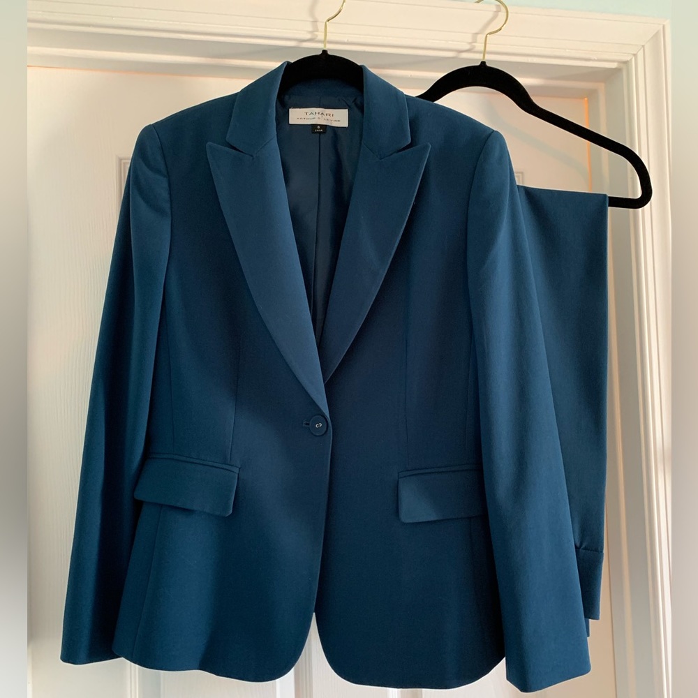 TAHARI Teal Pants Suit